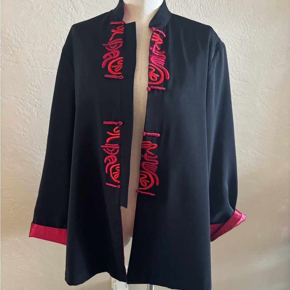 Vintage Asian themed Black Jacket with Red Accents Sz XL